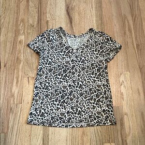 GAP Leopard Print Short Sleeve Top